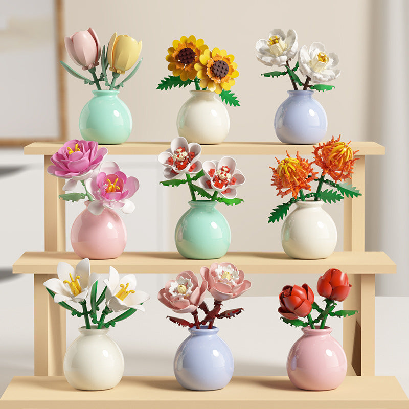 Flower Vase Building Kit – Elegant Floral Micro Build Set