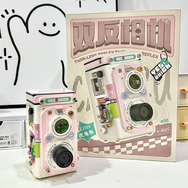 Retro Twin-Lens Camera Building Block Kit – Vintage Photography Micro Build Display