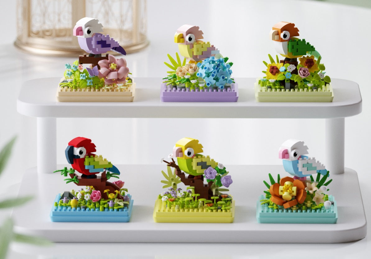 Tropical Parrot Diorama Building Kit – Micro Bird Display Set | 190-210 Pcs