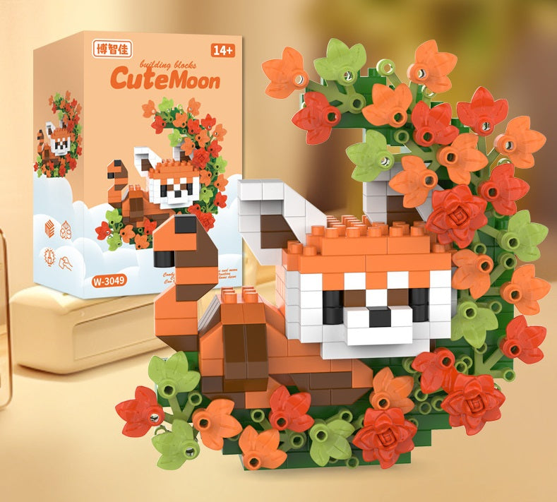 Animal Floral Wreath Building Kit – Moonlit Cute Micro Build